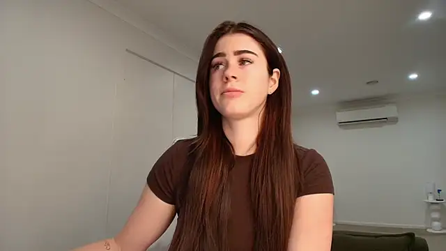 aus queen online show from October 28, 12:14 am