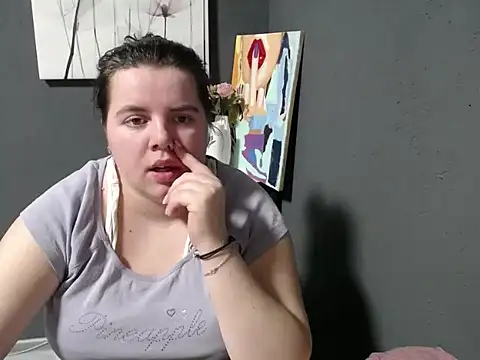 so shy online show from March 18, 10:14 am