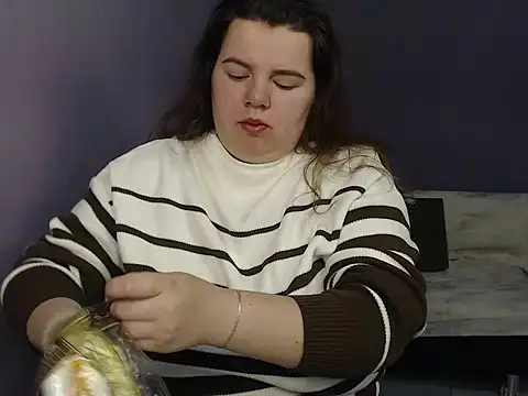 so shy online show from October 9, 6:55 am