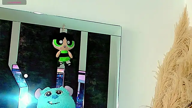 honey skin online show from April 8, 7:14 pm