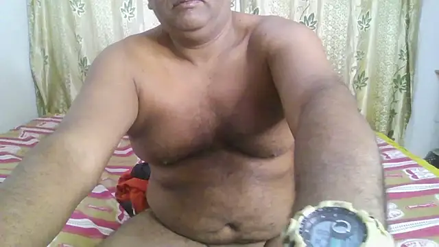 Snapshot of Beargryzzly chatting on December 11, 1:49 pm Beargryzzly online show from December 11, 1:49 pm