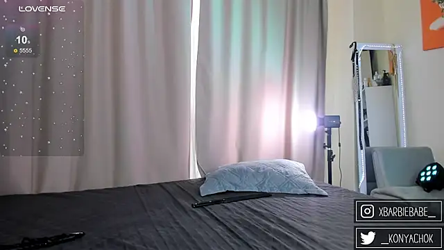 XBarbieBabeX online show from March 22, 6:22 am