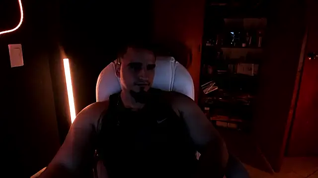 kingbear777 online show from February 16, 1:57 am