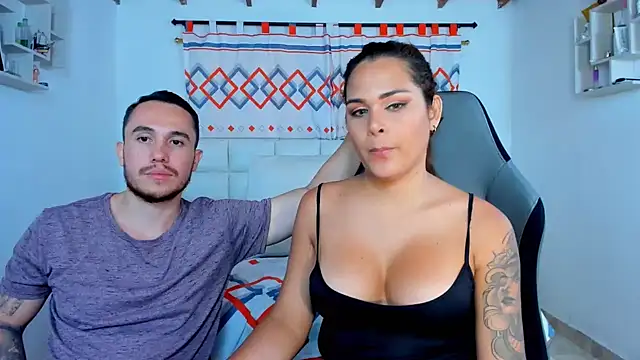 xxx sweet couple  online show from December 4, 7:56 pm