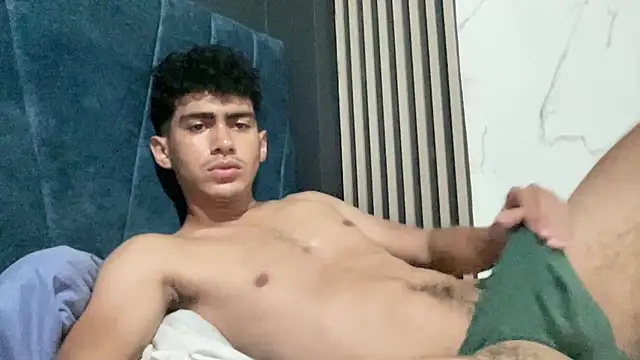 WildLogan online show from May 14, 9:43 pm