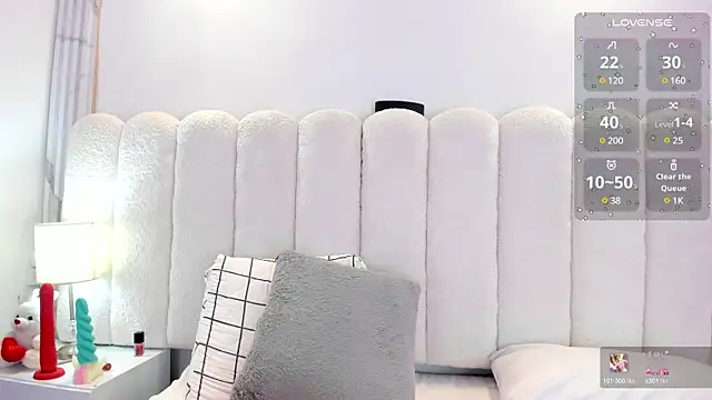 Snapshot of Mia_rom11 chatting on March 16, 3:50 pm Mia rom11 online show from March 16, 3:50 pm