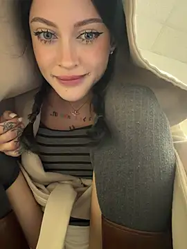 Melissa crazy online show from March 26, 8:14 pm