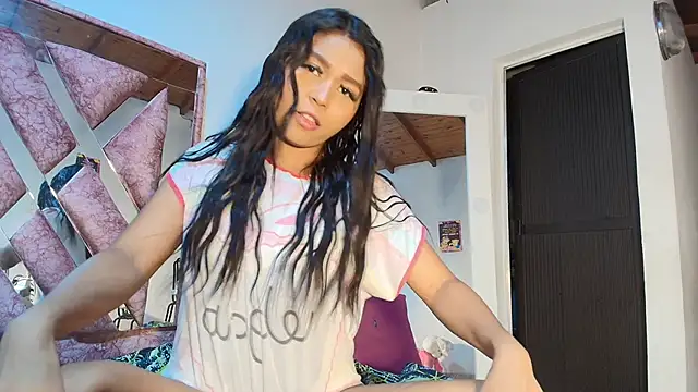 Snapshot of Nicol-Gil20 chatting on March 10, 3:12 am Nicol-Gil20 online show from March 10, 3:12 am