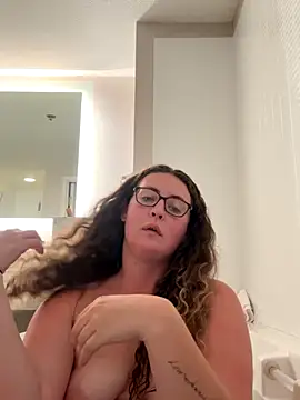 MaxxxyGirl online show from October 23, 5:51 am