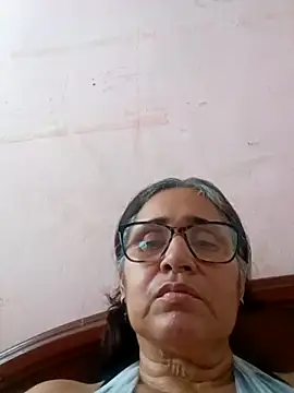  candi online show from March 8, 9:29 pm