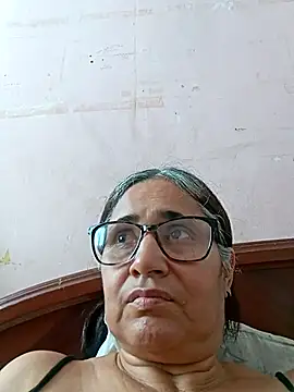  candi online show from March 16, 5:50 pm