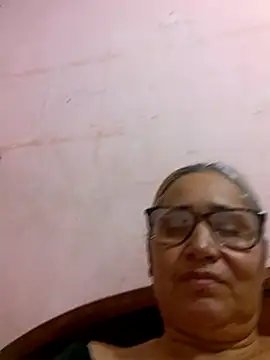  candi online show from September 28, 12:05 am