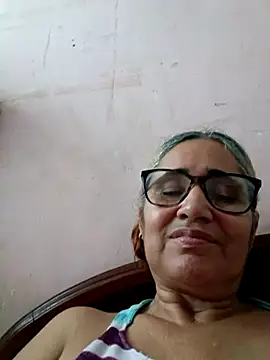  candi online show from November 29, 1:25 pm