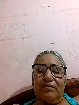  candi online show from December 2, 2:50 am