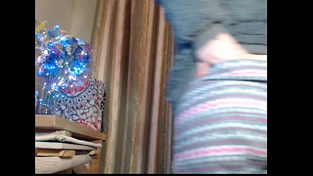 amorelara online show from October 1, 4:40 am