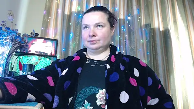 amorelara online show from February 1, 7:07 am