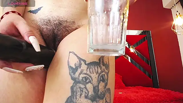 Snapshot of Alaska_atm chatting on February 6, 11:04 pm Alaska atm online show from February 6, 11:04 pm