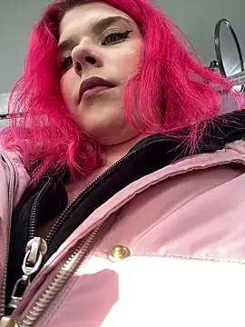 Snapshot of RiriRoseey chatting on January 24, 8:44 am RiriRoseey online show from January 24, 8:44 am