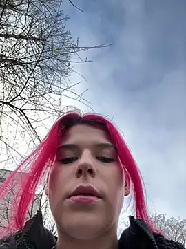 Snapshot of RiriRoseey chatting on January 27, 9:23 am RiriRoseey online show from January 27, 9:23 am