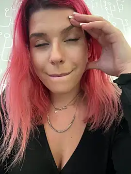 Snapshot of RiriRoseey chatting on February 22, 11:35 am RiriRoseey online show from February 22, 11:35 am