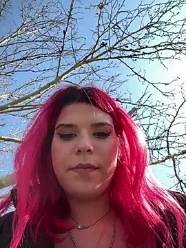 Snapshot of RiriRoseey chatting on March 10, 11:32 am RiriRoseey online show from March 10, 11:32 am