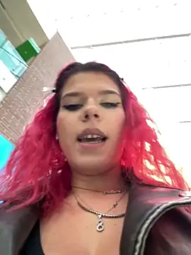 Snapshot of RiriRoseey chatting on March 21, 11:22 am RiriRoseey online show from March 21, 11:22 am