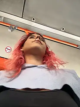 Snapshot of RiriRoseey chatting on September 18, 6:48 am RiriRoseey online show from September 18, 6:48 am