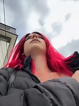 Snapshot of RiriRoseey chatting on October 12, 7:07 am RiriRoseey online show from October 12, 7:07 am