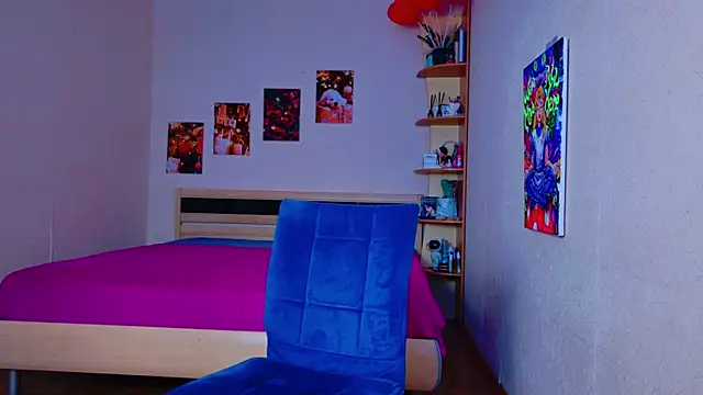 Miss Arwen online show from February 24, 6:05 am