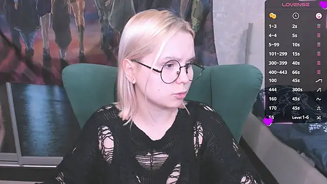 Snapshot of miray_kuriyama123 chatting on February 14, 12:30 am miray kuriyama123 online show from February 14, 12:30 am