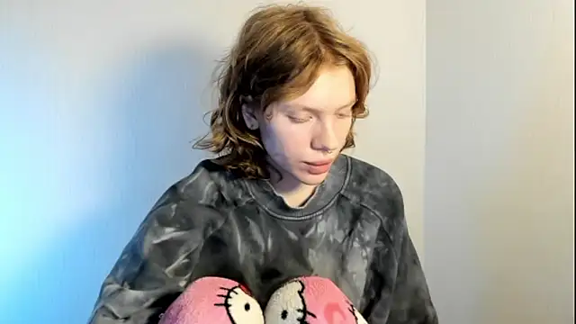 Snapshot of StellaDavis chatting on October 17, 9:34 am StellaDavis online show from October 17, 9:34 am