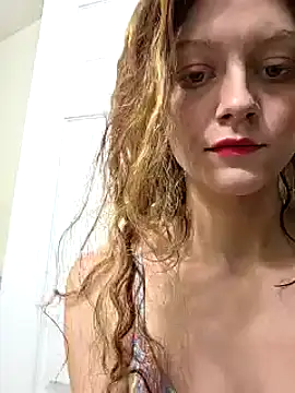 Snapshot of AriellaTaylor chatting on March 17, 12:14 pm AriellaTaylor online show from March 17, 12:14 pm