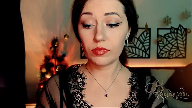 MissBeverlyMills online show from January 2, 4:13 pm