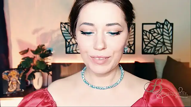 MissBeverlyMills online show from March 5, 9:16 am