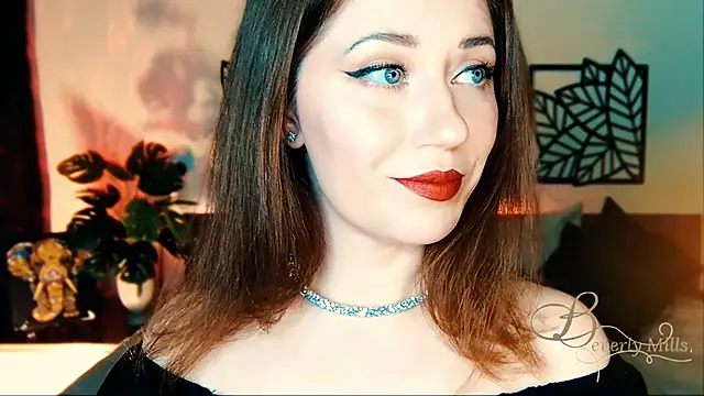 MissBeverlyMills online show from March 22, 1:08 pm