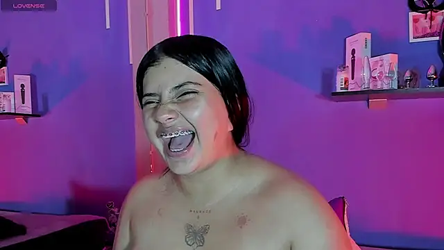 Alexa Espinoza online show from February 18, 5:42 pm