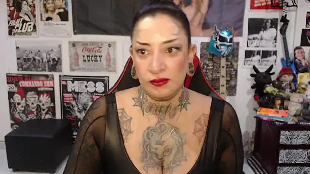 Snapshot of Rollyderolandia666 chatting on September 18, 10:01 pm Rollyderolandia666 online show from September 18, 10:01 pm