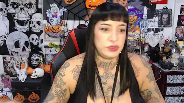 Snapshot of Rollyderolandia666 chatting on October 25, 9:20 pm Rollyderolandia666 online show from October 25, 9:20 pm