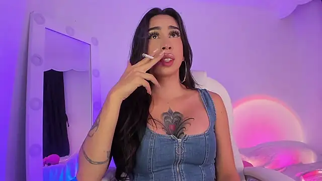 JulietaBomGV online show from December 15, 8:08 am