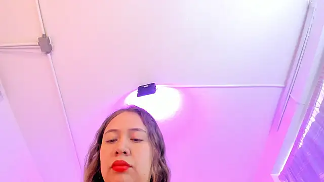 Snapshot of Eliissh_ chatting on September 24, 1:36 pm Eliissh online show from September 24, 1:36 pm