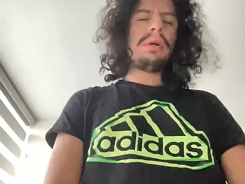 Snapshot of littlelatinhunter chatting on October 24, 12:12 pm littlelatinhunter online show from October 24, 12:12 pm