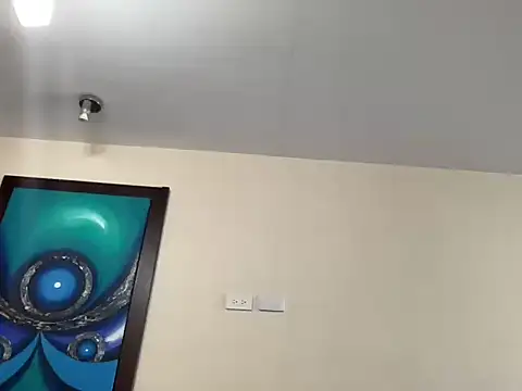 Snapshot of littlelatinhunter chatting on October 30, 11:44 am littlelatinhunter online show from October 30, 11:44 am