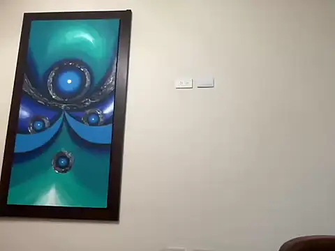 Snapshot of littlelatinhunter chatting on November 13, 11:20 am littlelatinhunter online show from November 13, 11:20 am