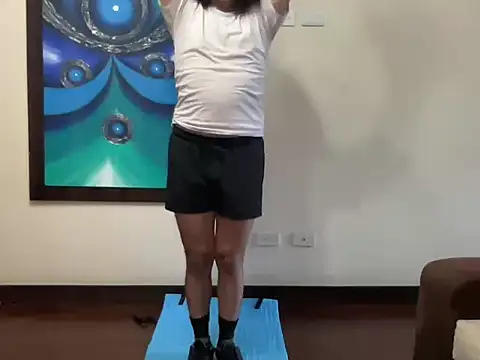 Snapshot of littlelatinhunter chatting on November 28, 11:24 am littlelatinhunter online show from November 28, 11:24 am