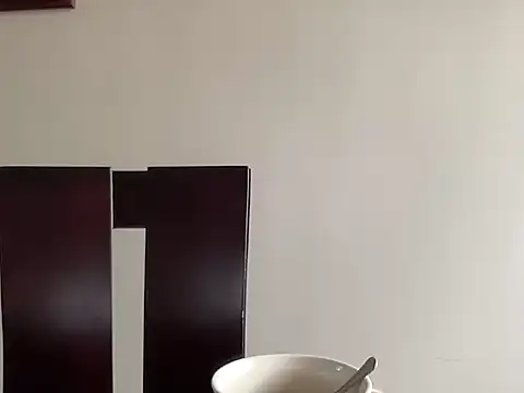 Snapshot of littlelatinhunter chatting on December 2, 11:26 am littlelatinhunter online show from December 2, 11:26 am