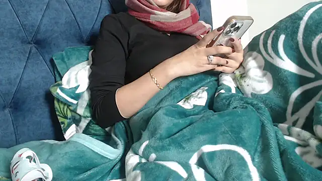 Jen jennyy1 online show from December 15, 8:04 pm