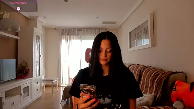 Snapshot of bella_apont chatting on October 13, 3:12 pm bella apont online show from October 13, 3:12 pm