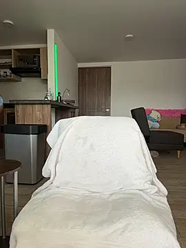 Georgiafox online show from May 28, 2:58 pm
