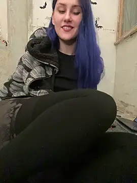 Snapshot of Erotic_Synth_Goddess chatting on December 26, 3:31 pm Erotic Synth Goddess online show from December 26, 3:31 pm