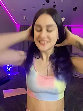 Snapshot of Erotic_Synth_Goddess chatting on February 9, 4:18 pm Erotic Synth Goddess online show from February 9, 4:18 pm